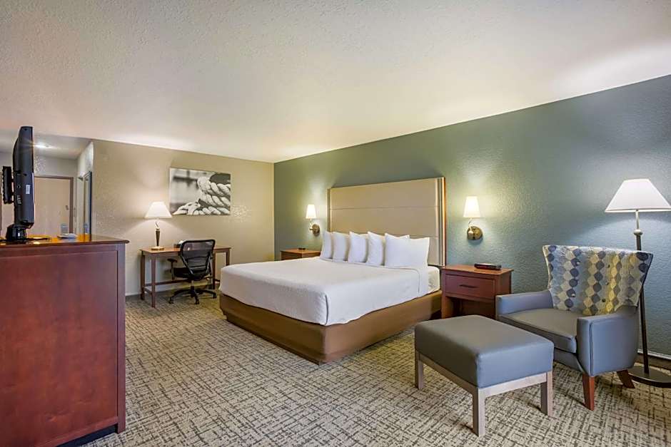 Best Western Harbour Pointe Lakefront