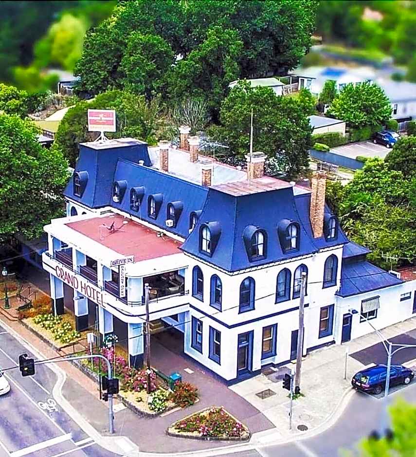 The Grand Hotel Healesville