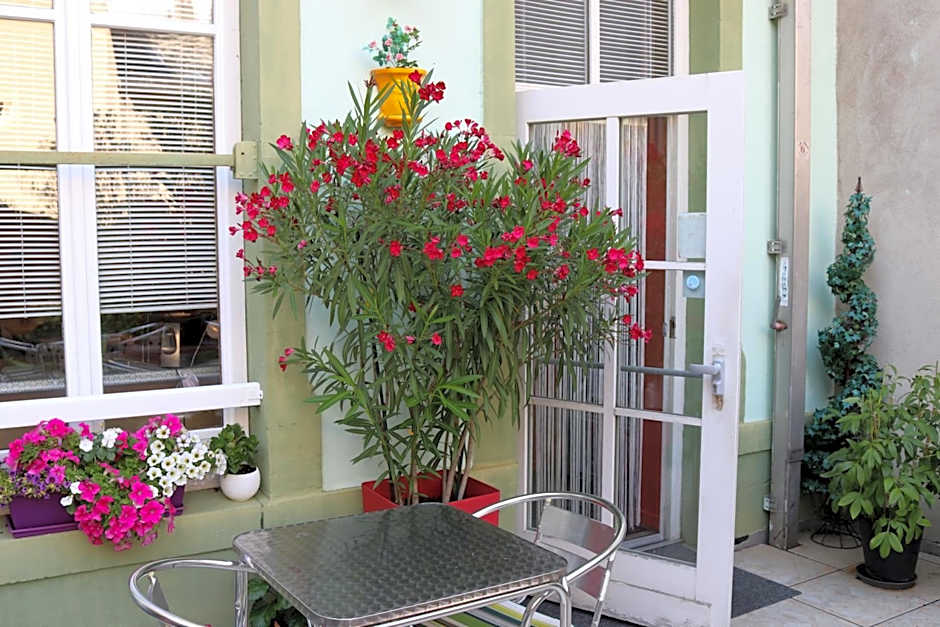 Logis-Hôtel des Oliviers