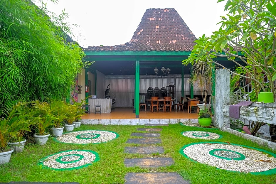 RedDoorz @ Paris Ocean