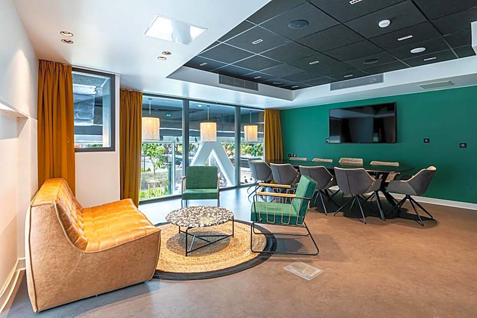 Best Western M-Treize Paris Asnieres