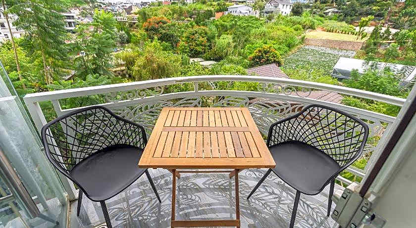 Dream Flower Dalat Hotel