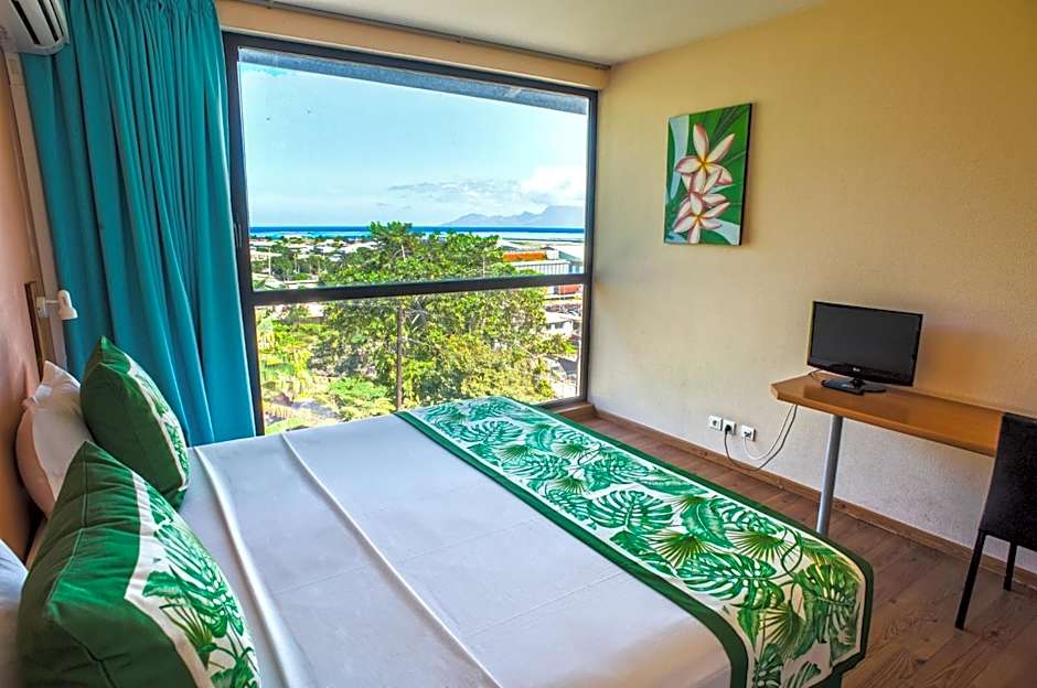 Tahiti Airport Motel