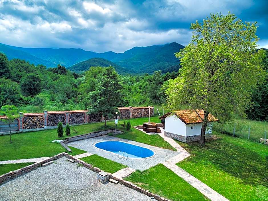 Комплекс Тянкови къщи