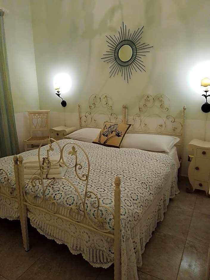 AFFITTACAMERE A TRE MINUTI IN SPIAGGIA Il Veliero