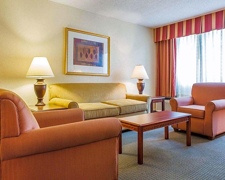 Budgetel Inn & Suites Atlanta