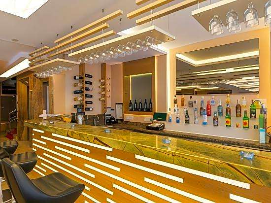 Prestige Hotel Old City