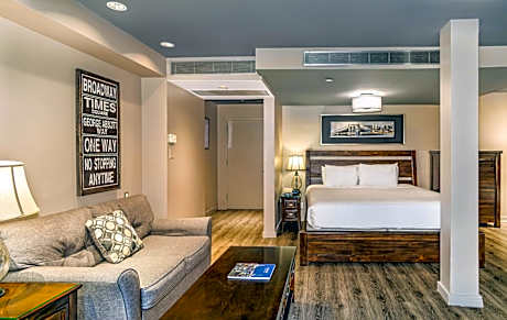 Junior Penthouse 2 (Premium Room)