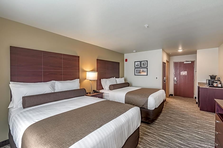 Cobblestone Hotel & Suites Hartford