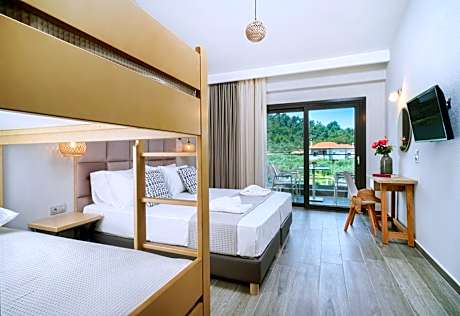 Comfort Quadruple Room