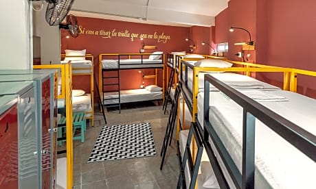 Bed in 10 Bed Mixed Community Dorm