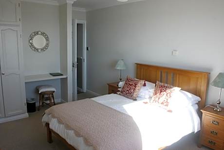 Deluxe Double Room with Private Bathroom