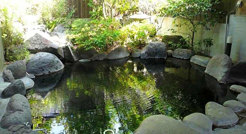 Yufuin Onsen Hasuwa Inn