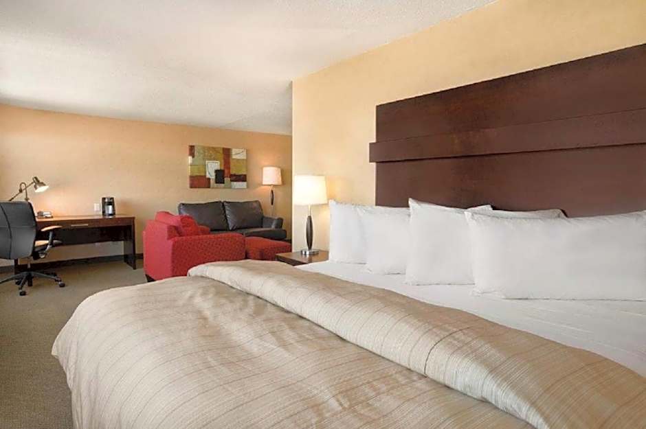 The Senator Hotel & Conference Center Timmins