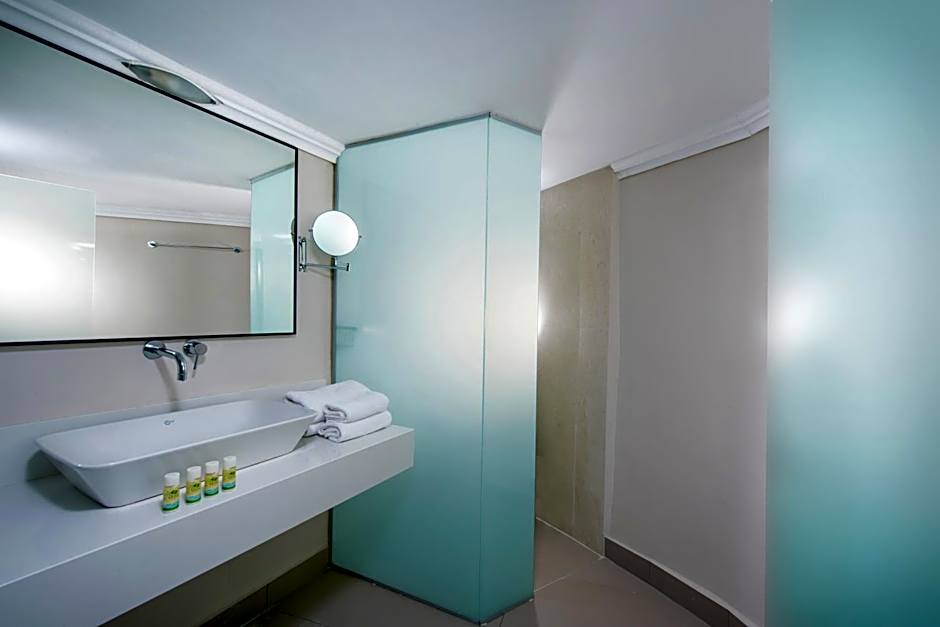 Notos Heights Hotel & Suites