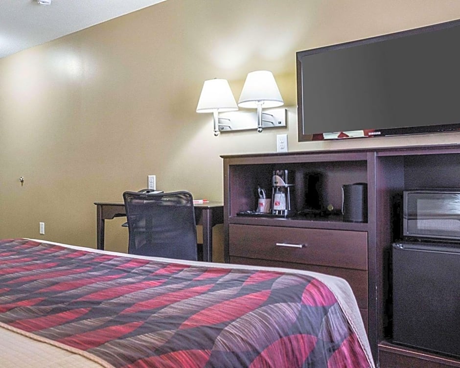 Econo Lodge Jamestown