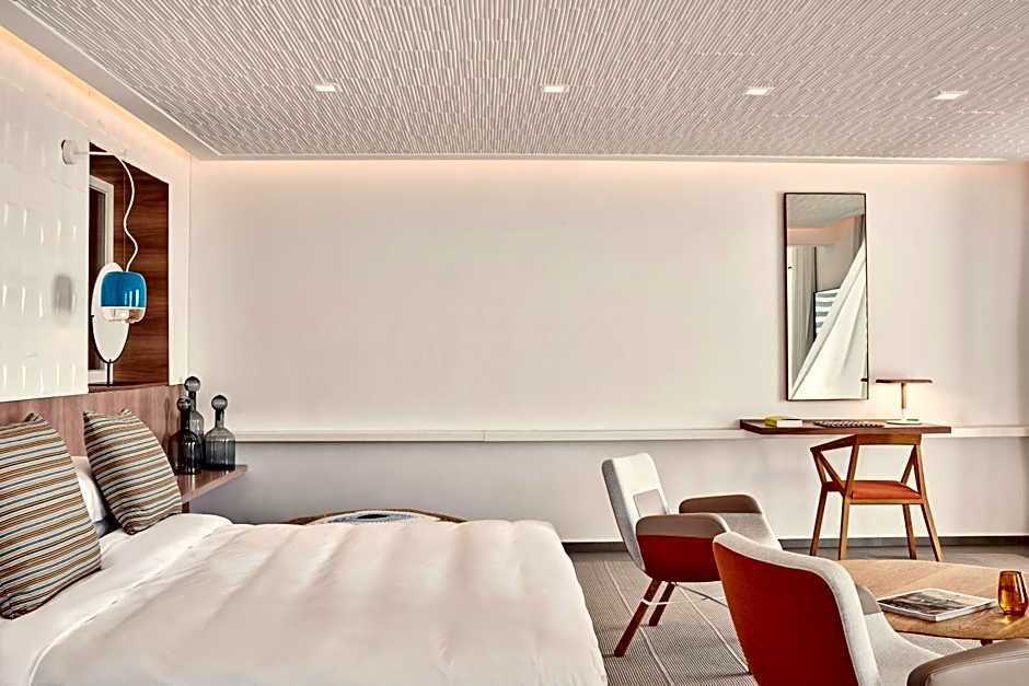 Myconian Korali Relais & Chateaux