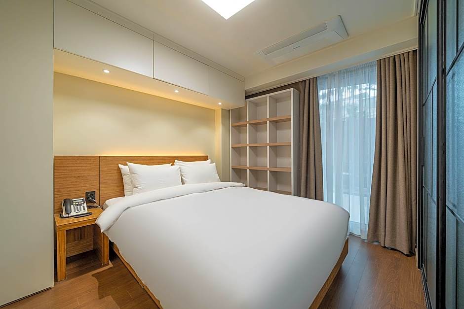 Chungchoho Best Hotel