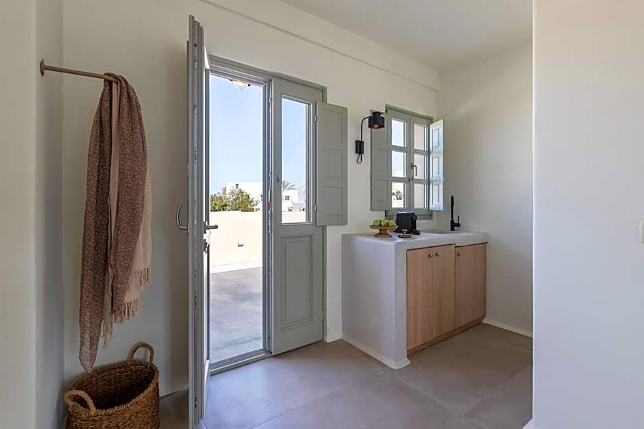 Frescoes Luxury Suites By KB Hospitality