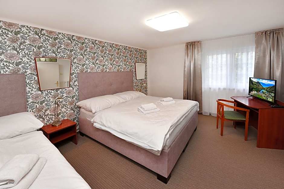 APLEND Hotel Lujza Major