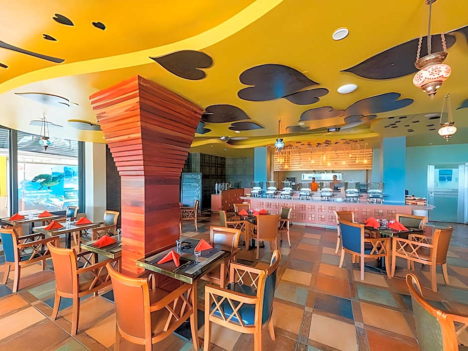 Kaani Grand Seaview at Maafushi