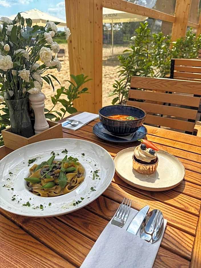 Relax place & restaurant