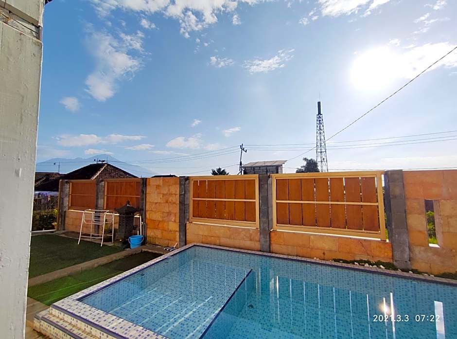 Puncak Pinus and Pool