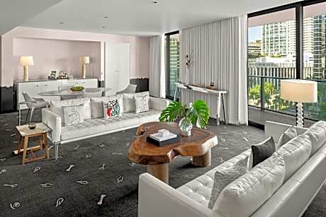 Presidential, Suite, Bedroom 1: 1 King, Bedroom 2: 1 King, City View, Balcony