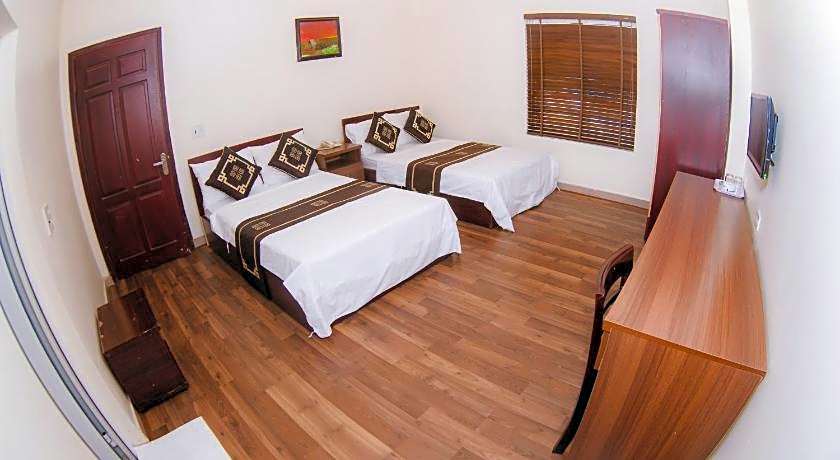 Rose Hotel