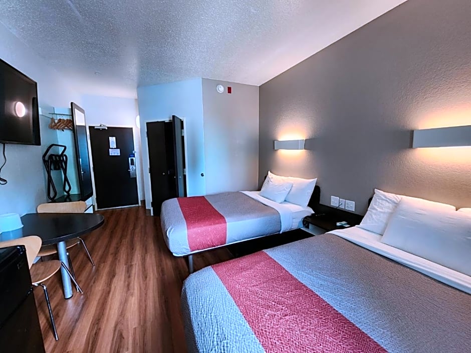 Motel 6-Biloxi, MS - Beach