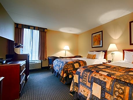 Queen with 2 Queen Beds - Non-Smoking