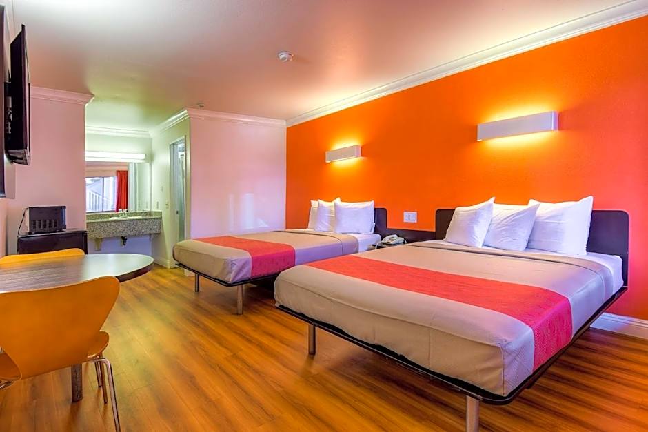 Motel 6-Menifee, CA