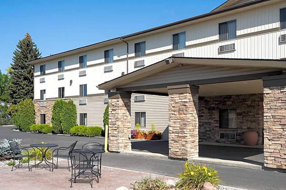 Super 8 by Wyndham Kalispell Glacier National Park