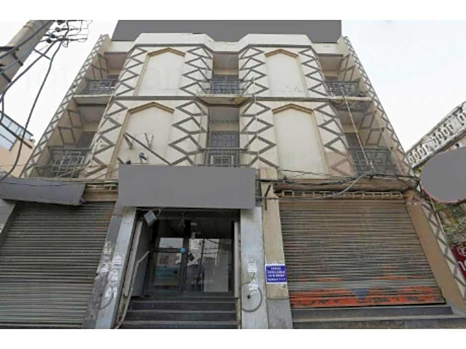 OYO 14390 Hotel Samrat