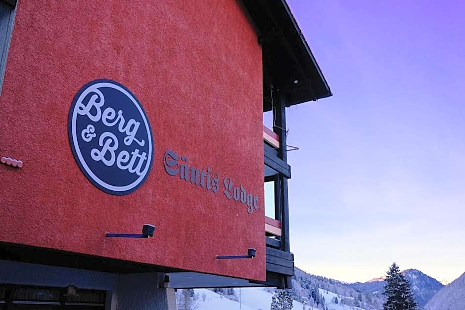 Hotel Santis Lodge