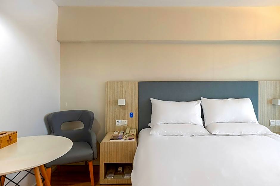 Hanting Hotel Shenzhen Baoan Xixiang Passenger Terminal