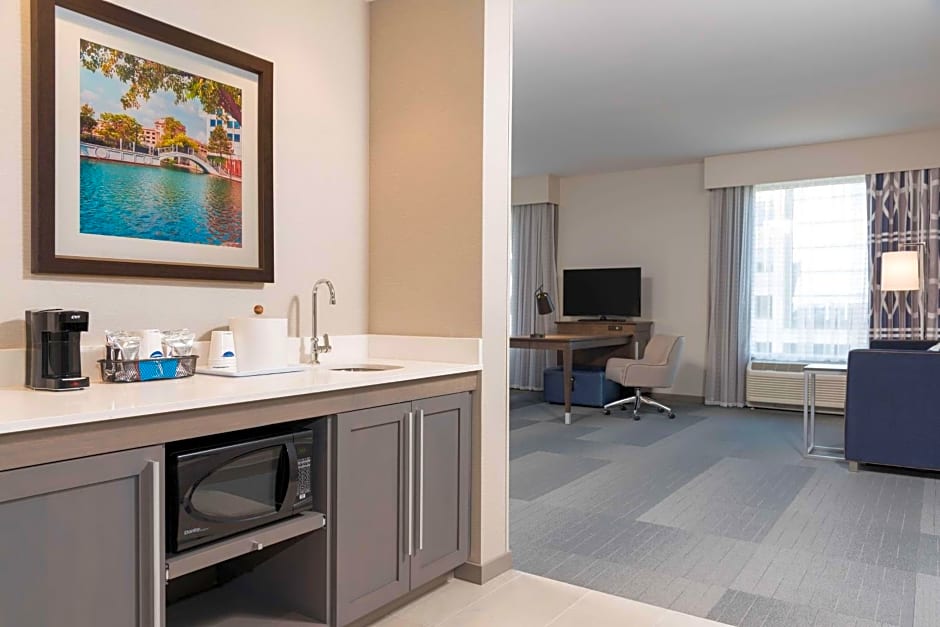 Hampton Inn By Hilton & Suites Indianapolis-Keystone, IN