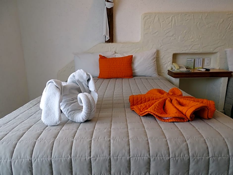 Hotel Palapa Palace Inn
