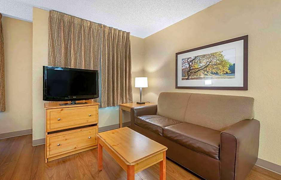 Extended Stay America Select Suites - Jacksonville - Baymeadows