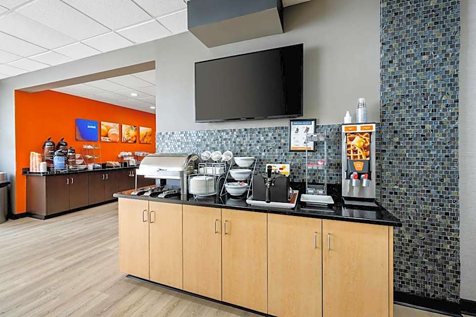 Comfort Suites New Bern near Cherry Point