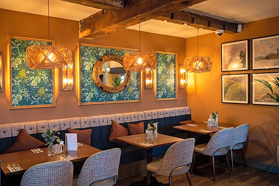 The Red Lion Inn by Chef & Brewer Collection