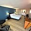 Valley Inn and Suites