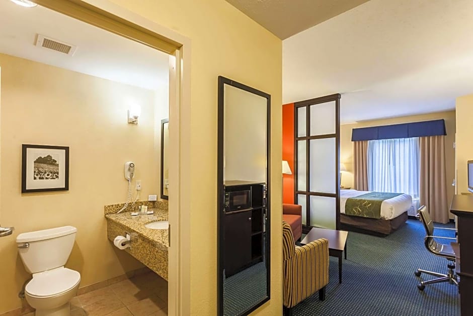 Comfort Suites Lincoln East