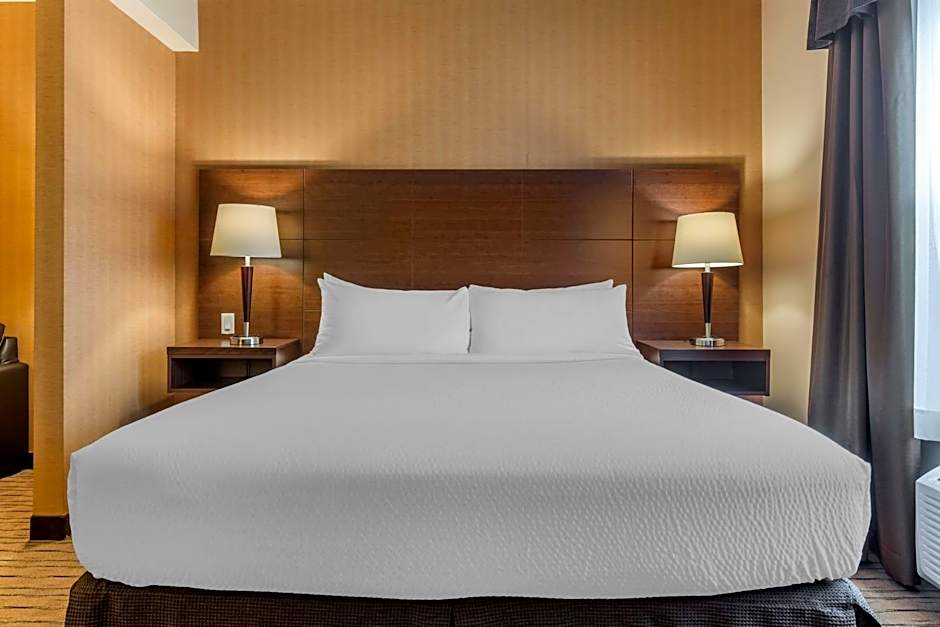 Best Western Plus Bathurst Hotel & Suites