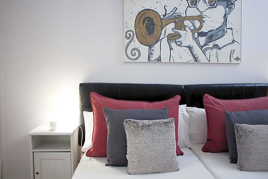 Petit Hotel