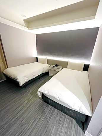 Twin Room B - Non-Smoking