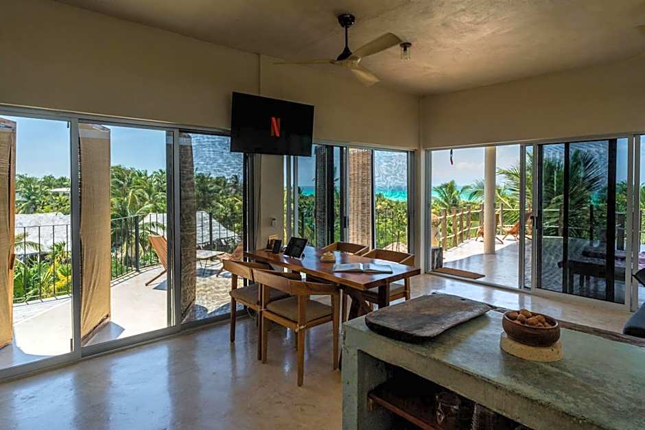 Casa Mia El Cuyo Eco Beach Boutique Hotel