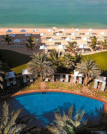 Horizon Club Deluxe King Room with Lounge Access