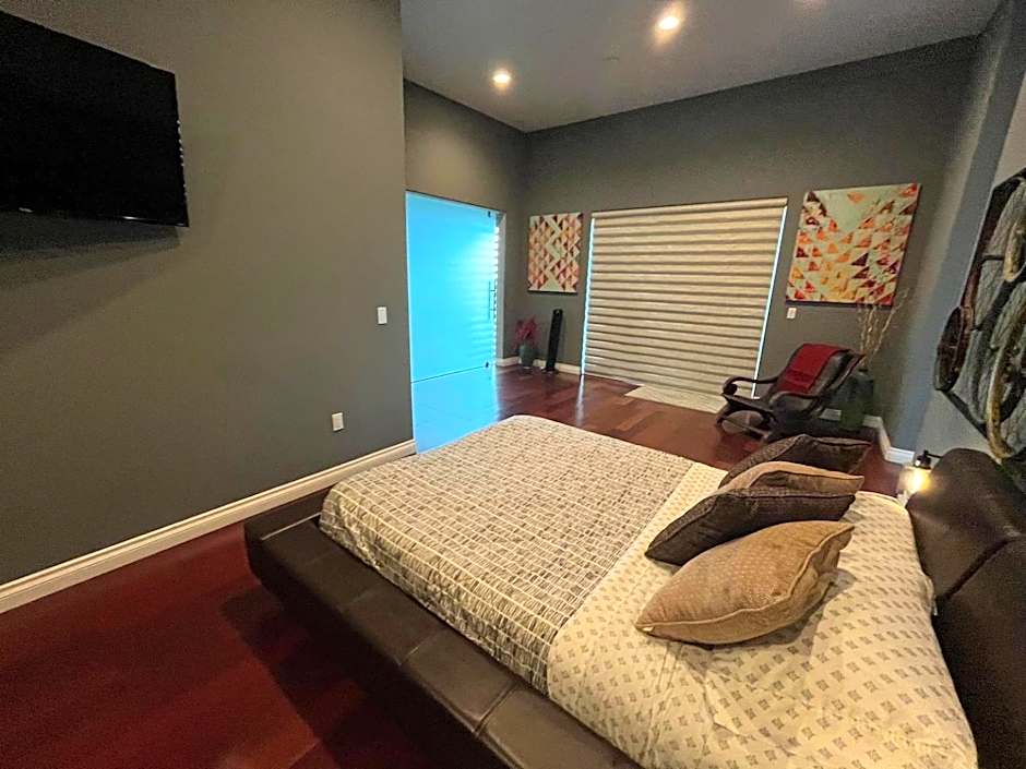 Architectural Gem La Jolla Oceanview surf and golf