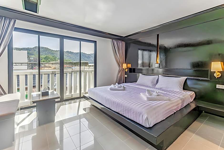 Rattana Karon Beach Hotel